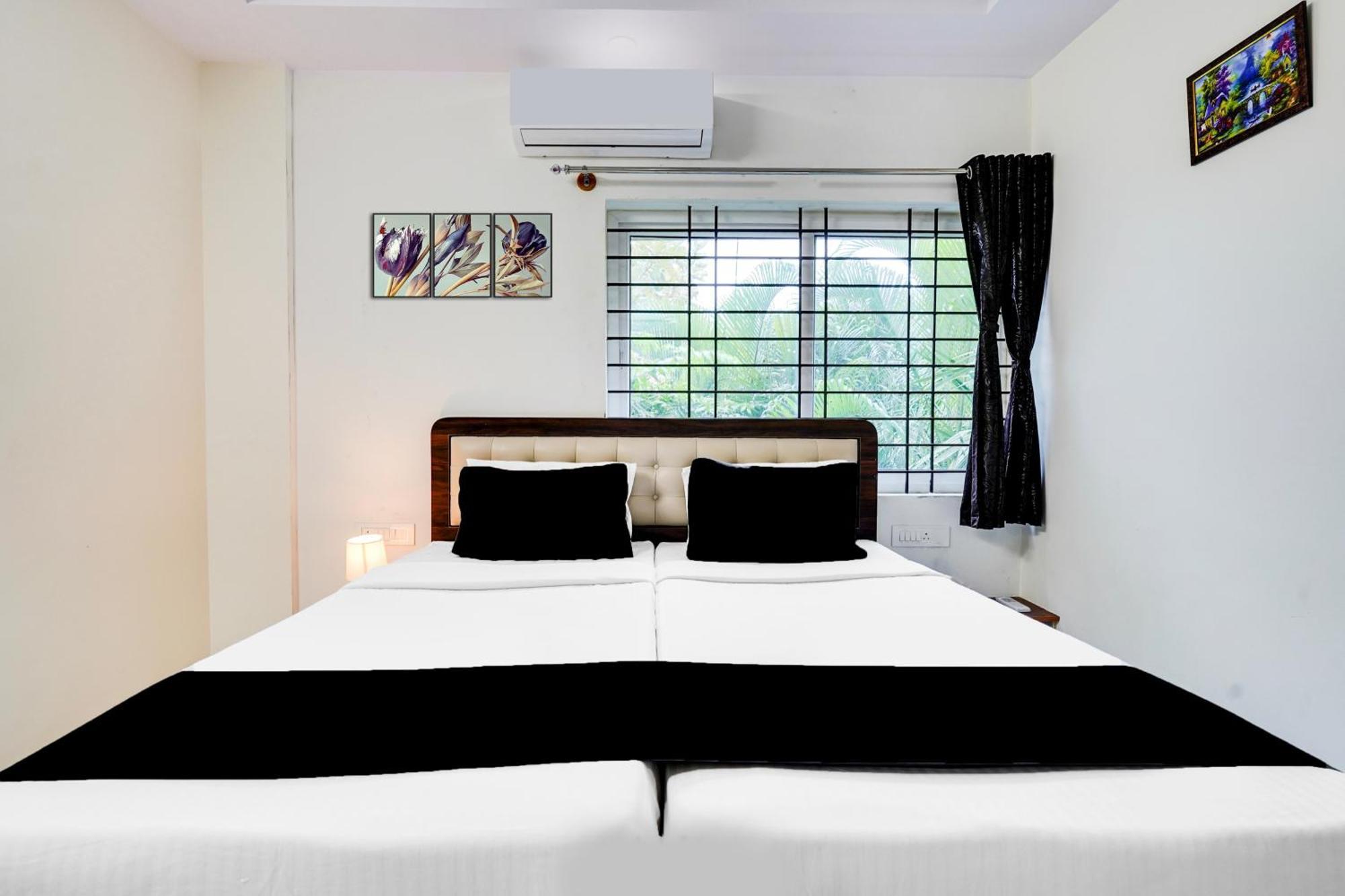 Townhouse Bidadi Formerly Royal Garuda Exterior photo