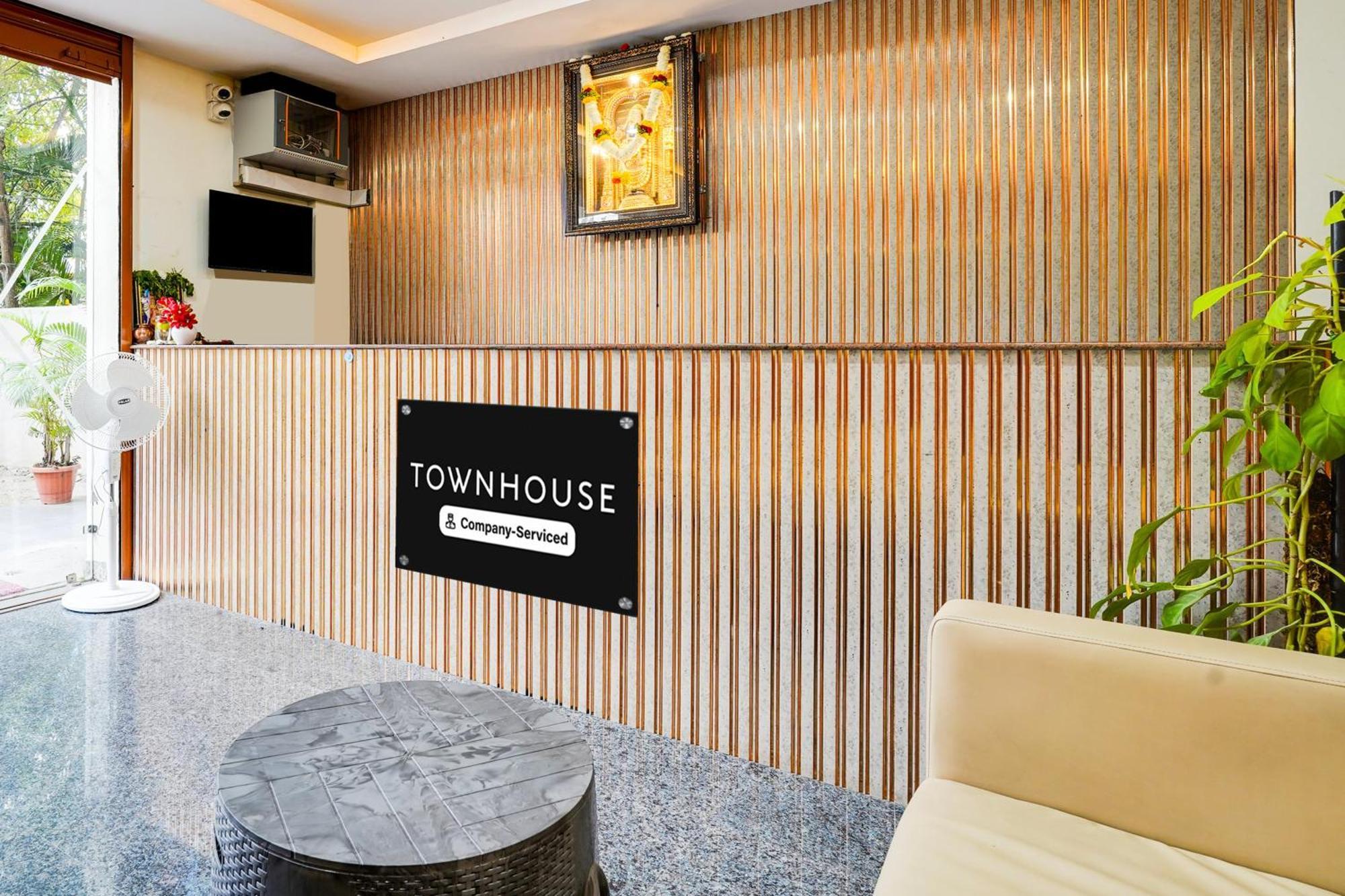 Townhouse Bidadi Formerly Royal Garuda Exterior photo